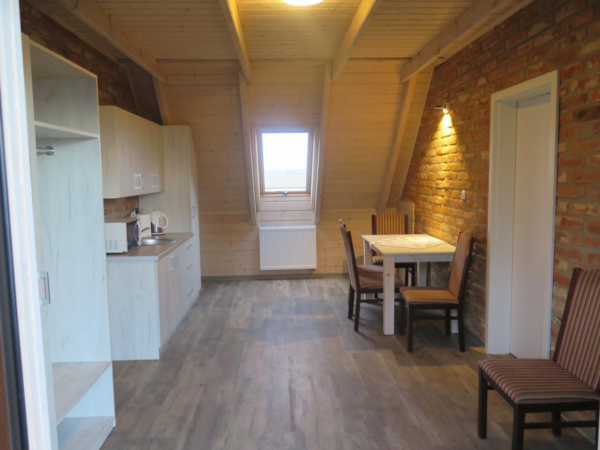 Motel Klara Sobotka  Экстерьер фото