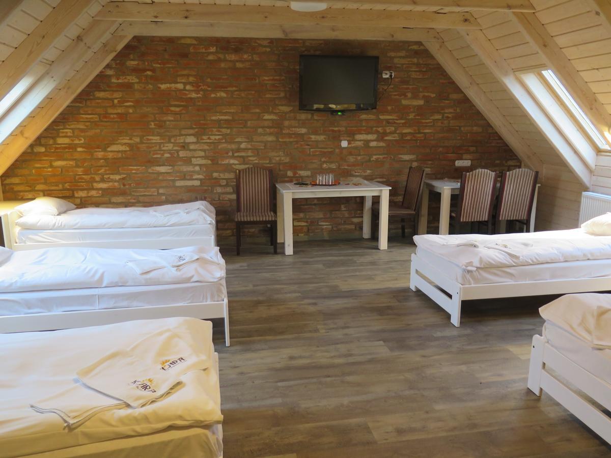 Motel Klara Sobotka  Экстерьер фото